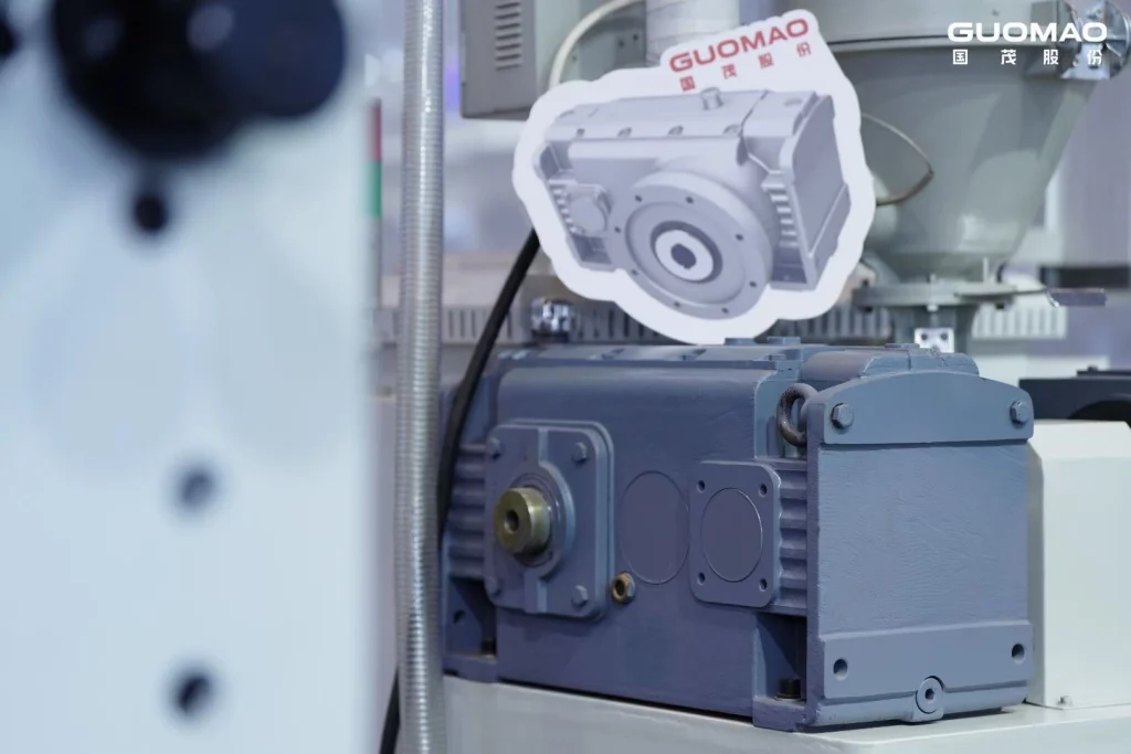Choose a Premium Helical Gear Unit for Optimized Final Drives1