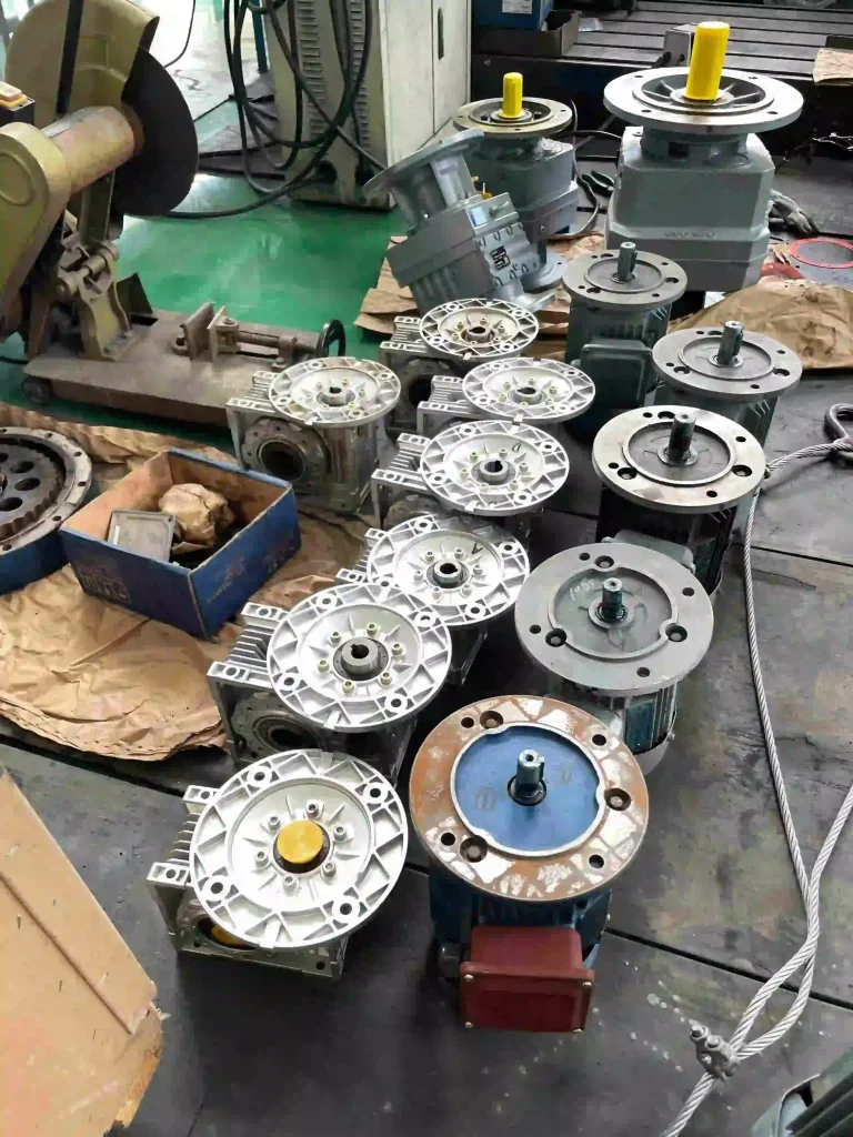 Parallel Helical Gear vs Crossed Helical Gear Key Structural Differences