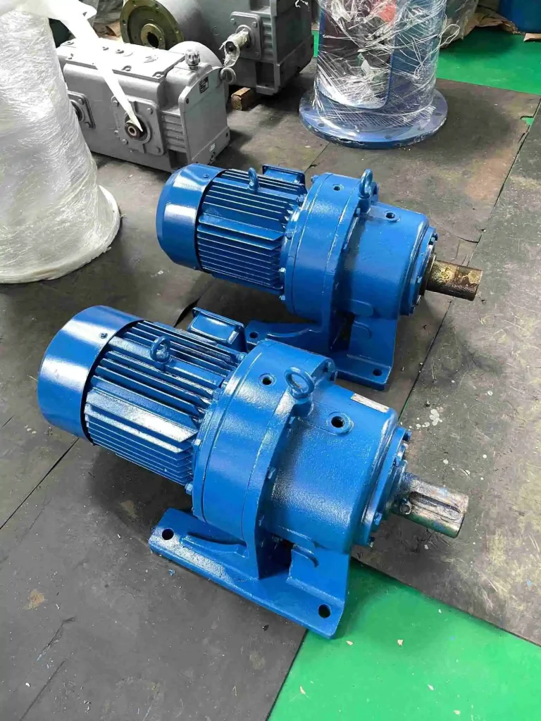 Single Reduction Helical Gearbox for Low-Noise Industrial Operations